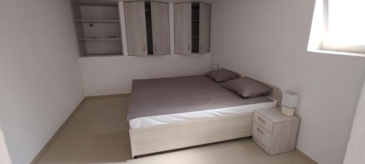 Apartmani Matela Петрчане Экстерьер фото