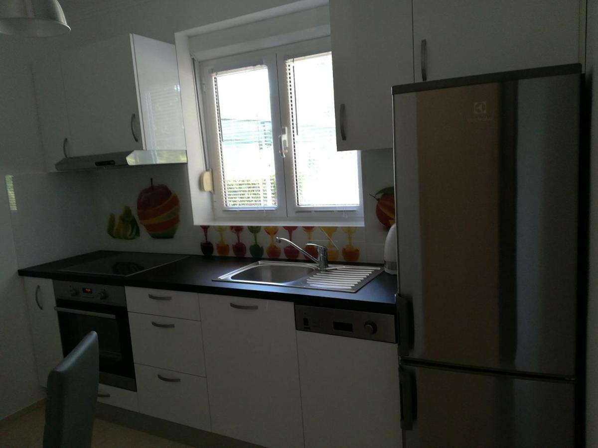 Apartmani Matela Петрчане Экстерьер фото